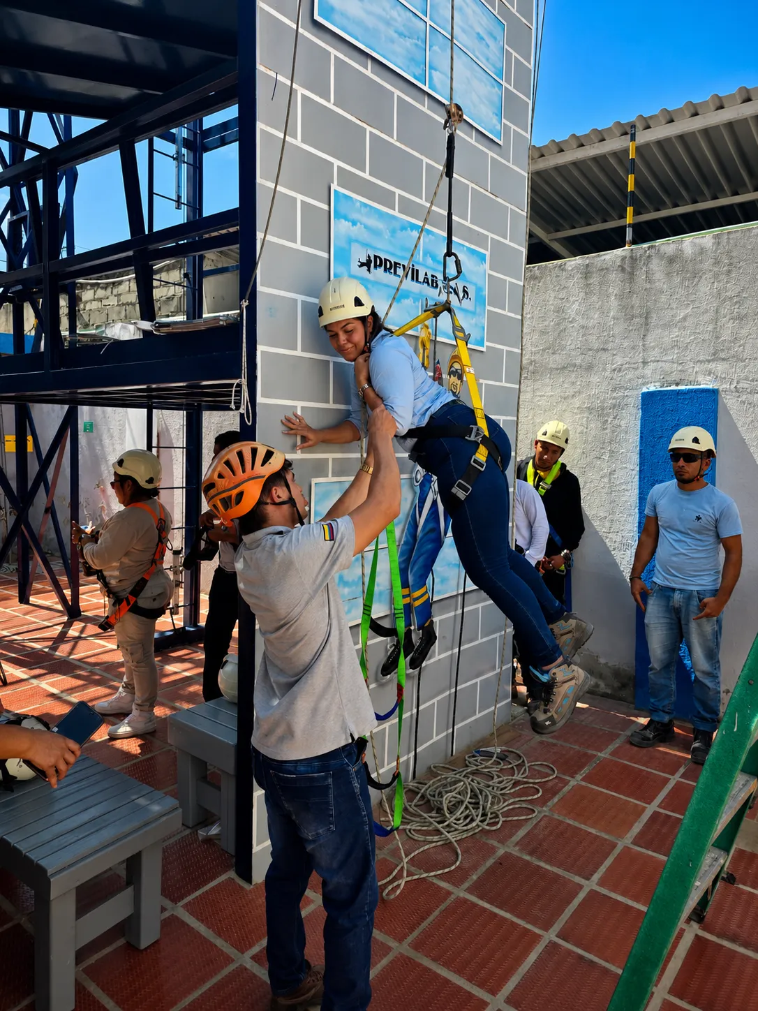 Instalaciones de entrenamiento PREVILAB S.A.S.